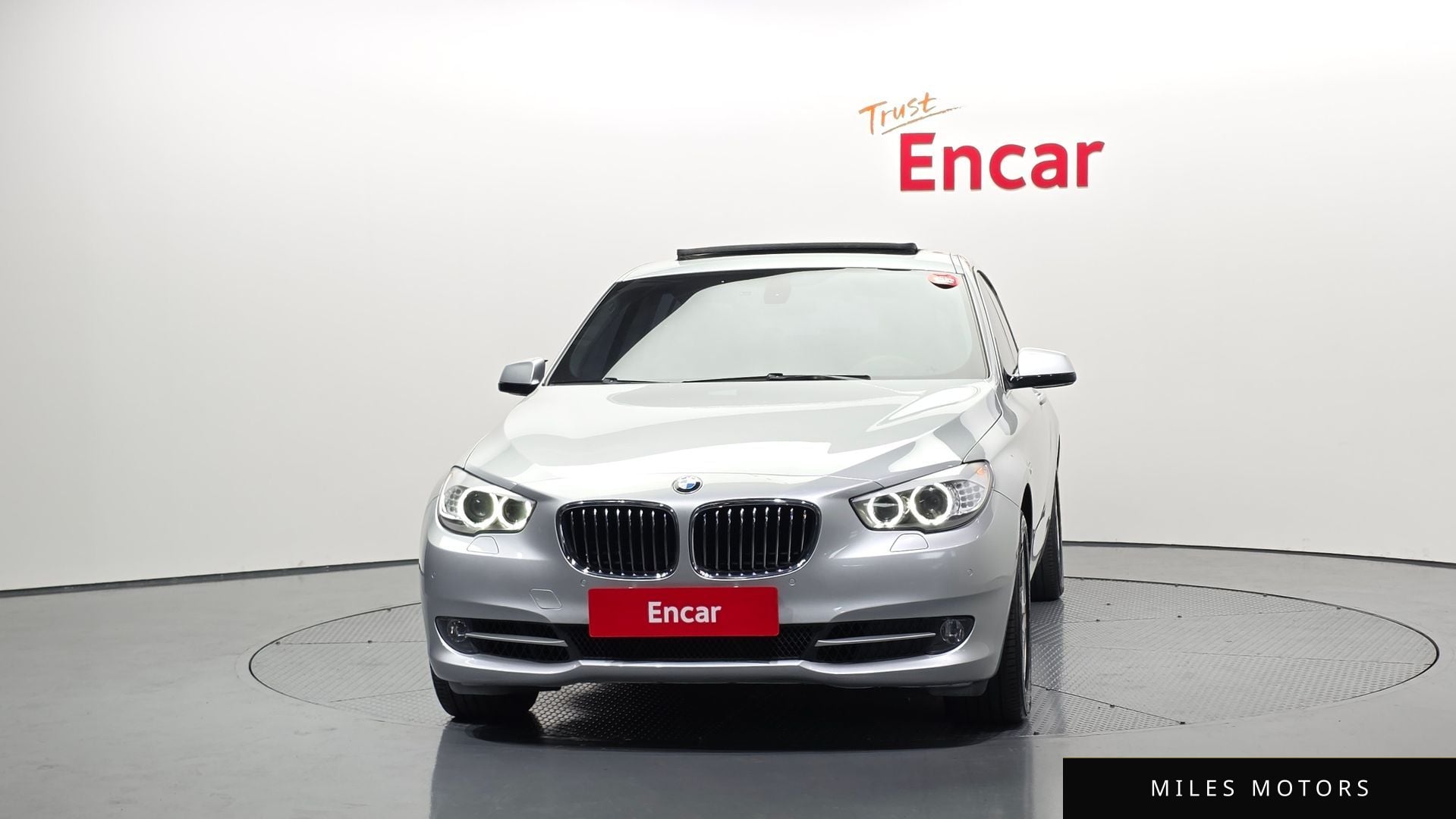 BMW 5 Series GT (F07) 2011 — миниатюра 3