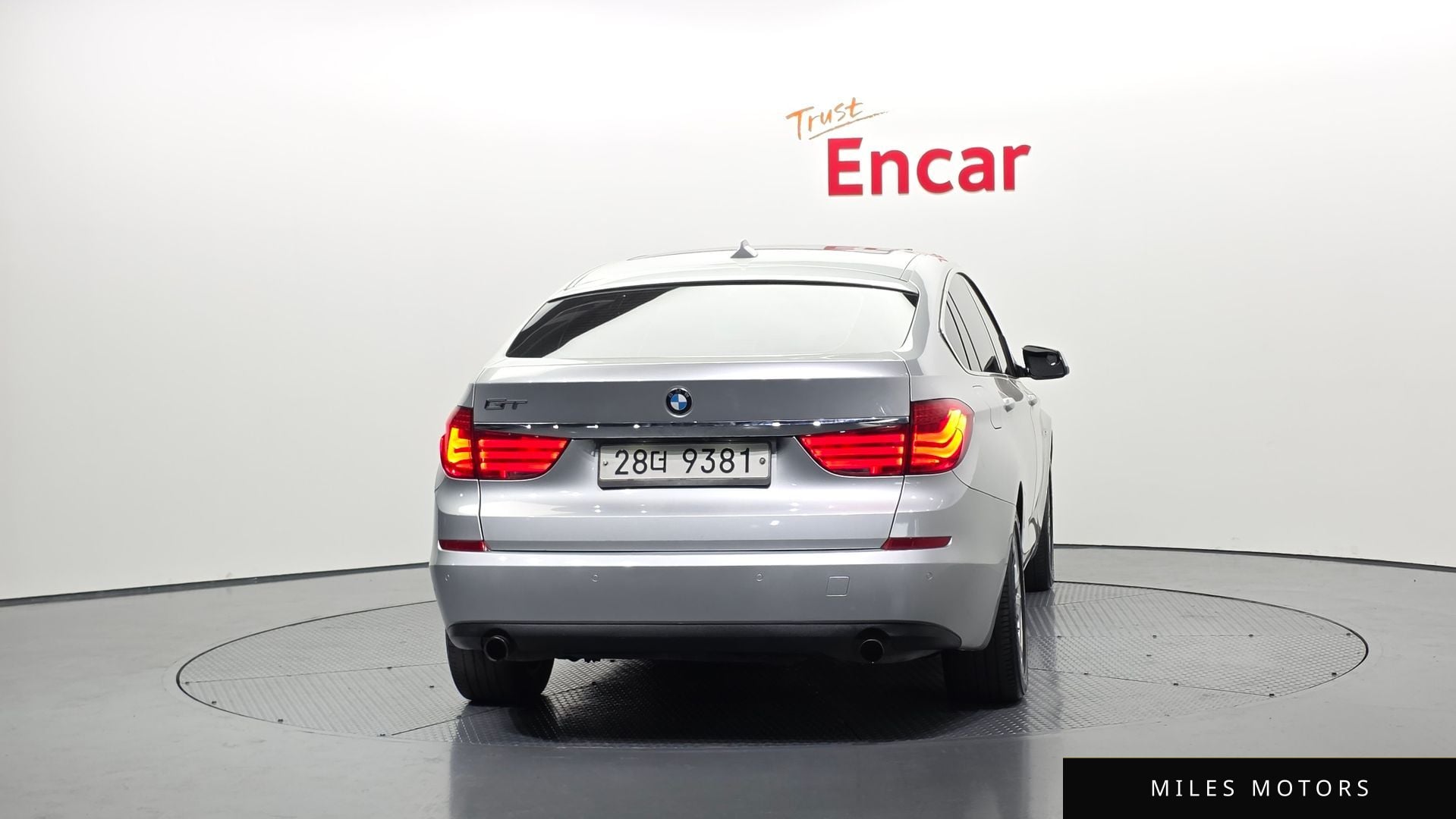 BMW 5 Series GT (F07) 2011 — миниатюра 4
