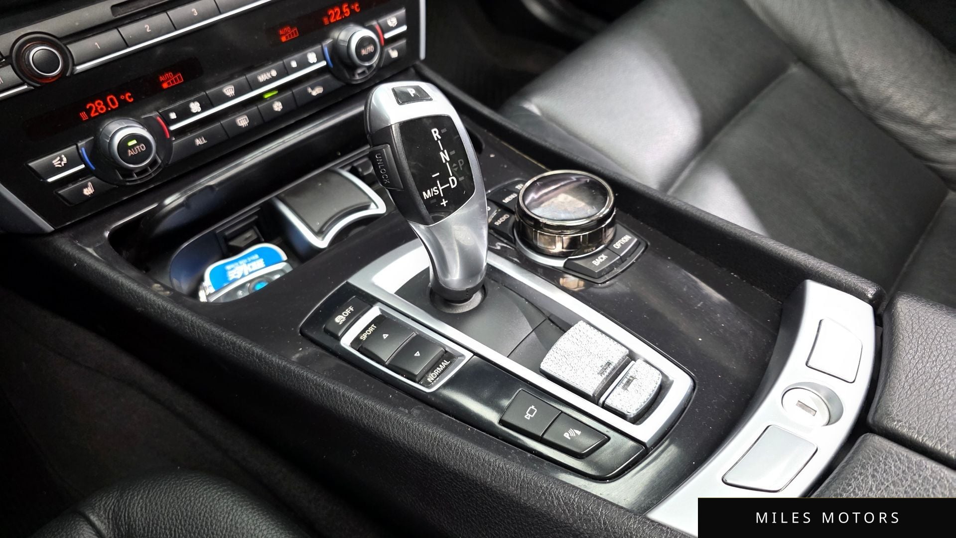 BMW 5 Series GT (F07) 2011 — миниатюра 9