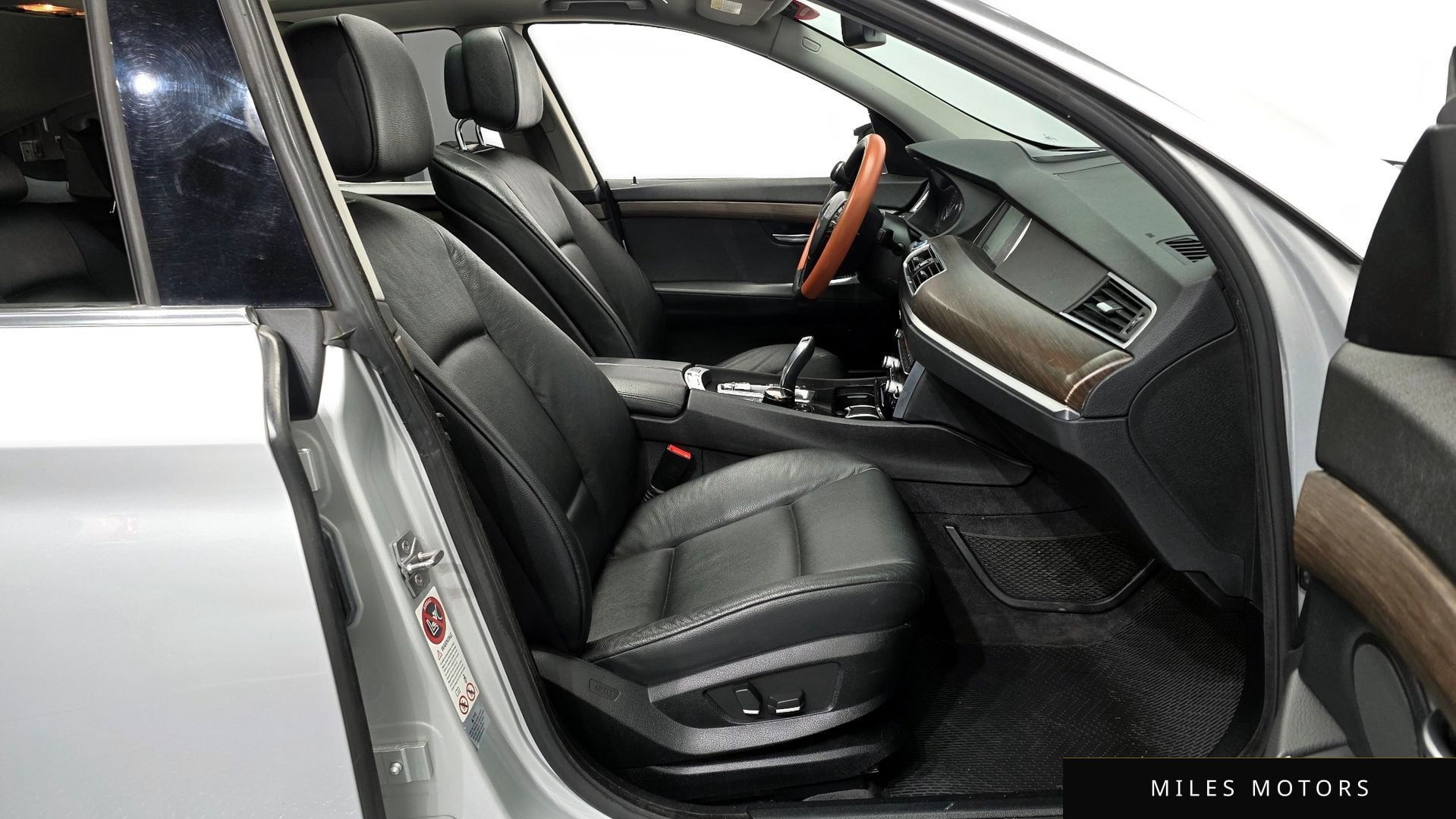 BMW 5 Series GT (F07) 2011 — миниатюра 11