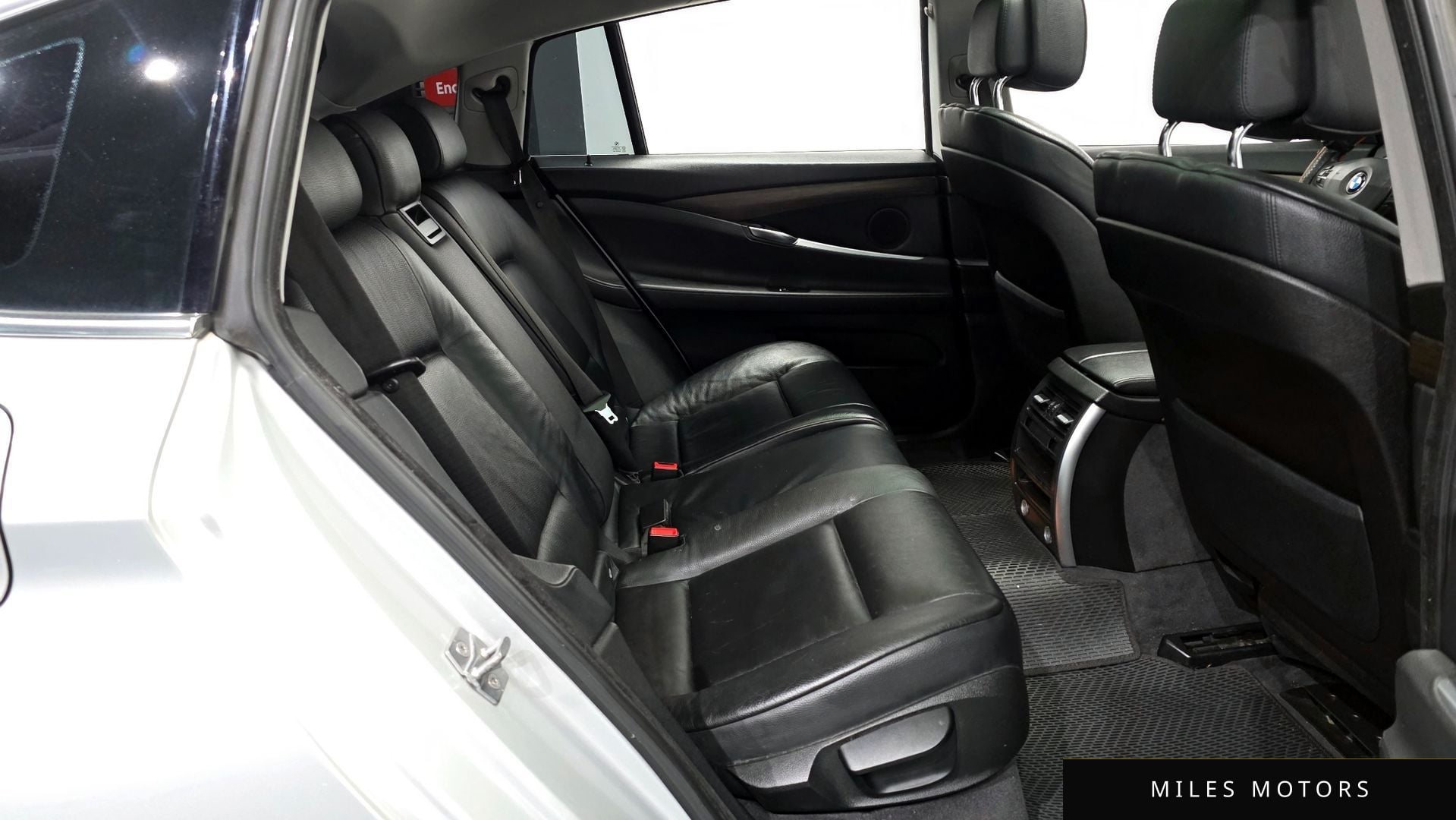 BMW 5 Series GT (F07) 2011 — миниатюра 12