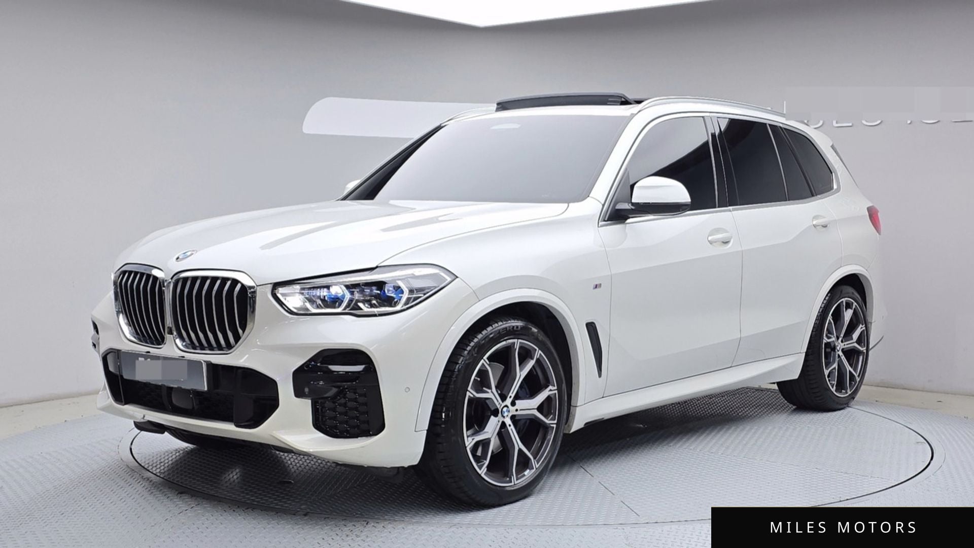 BMW X5 (G05) 2022 — фото 1 из 12