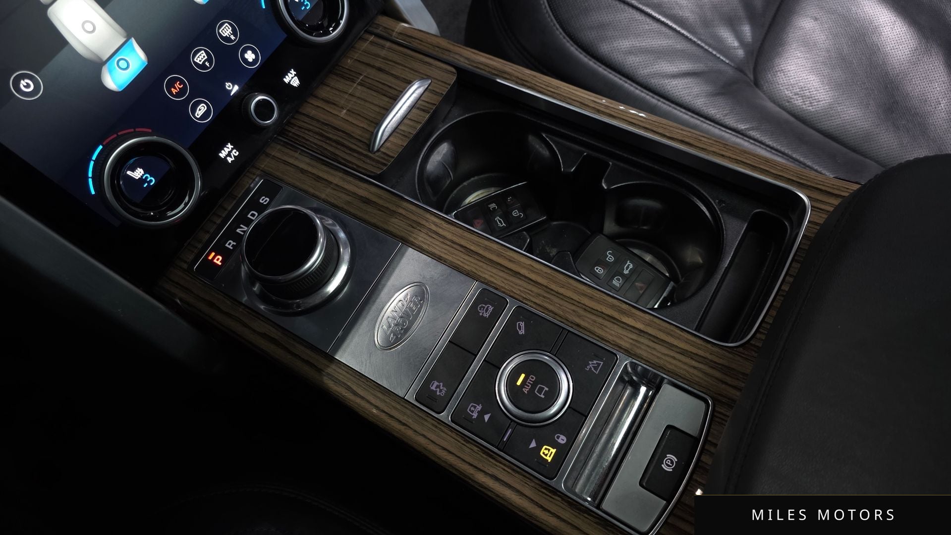 Land Rover Range Rover 2018 — миниатюра 9