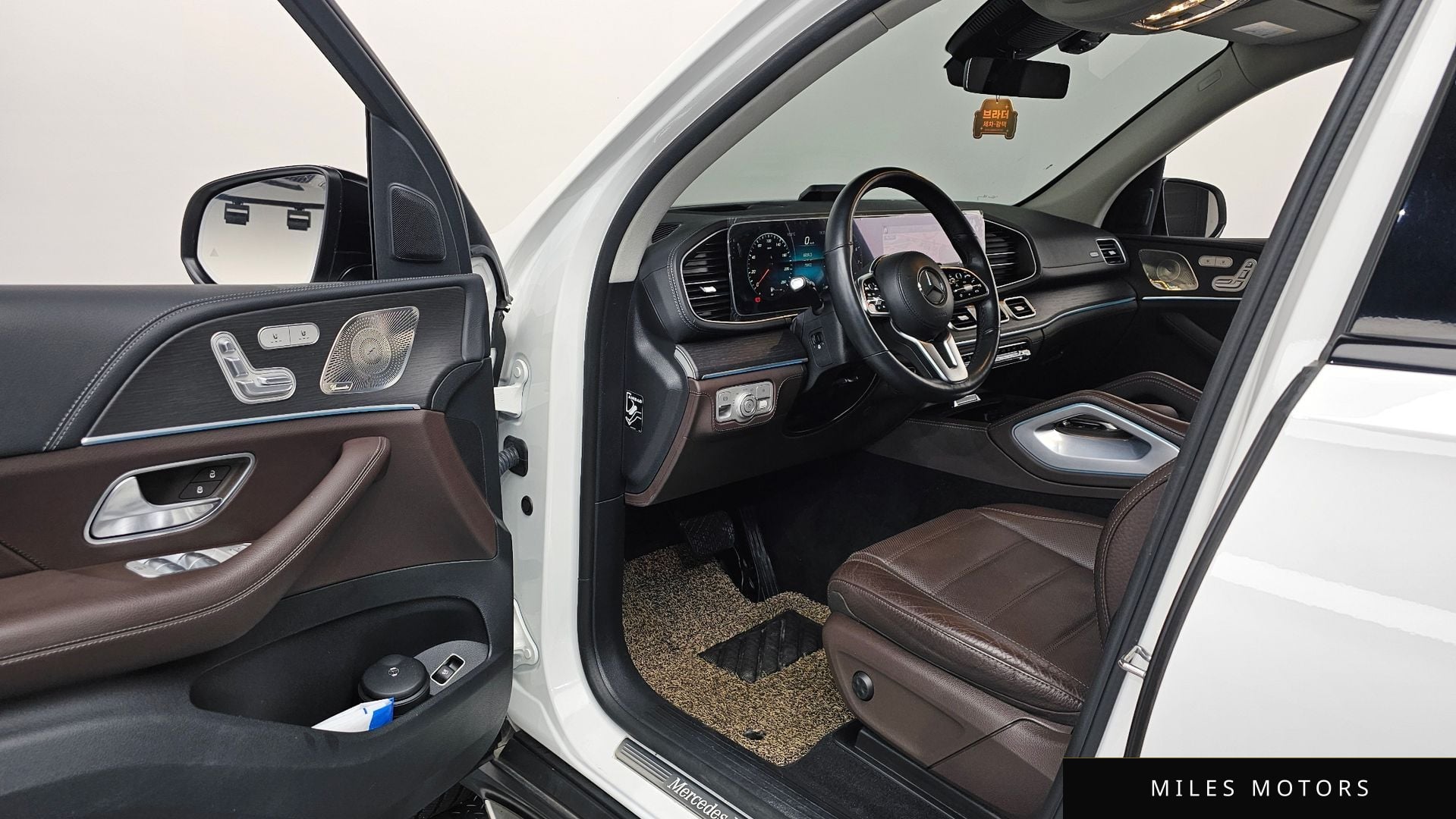 Mercedes-Benz GLE-클래스 W167 2022 — миниатюра 10