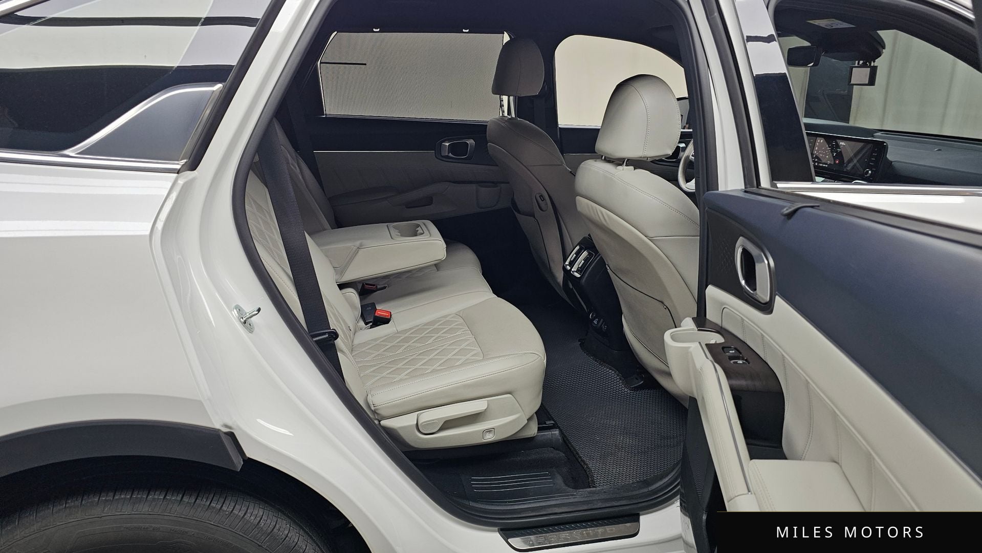 Kia Sorento 2023 — миниатюра 12