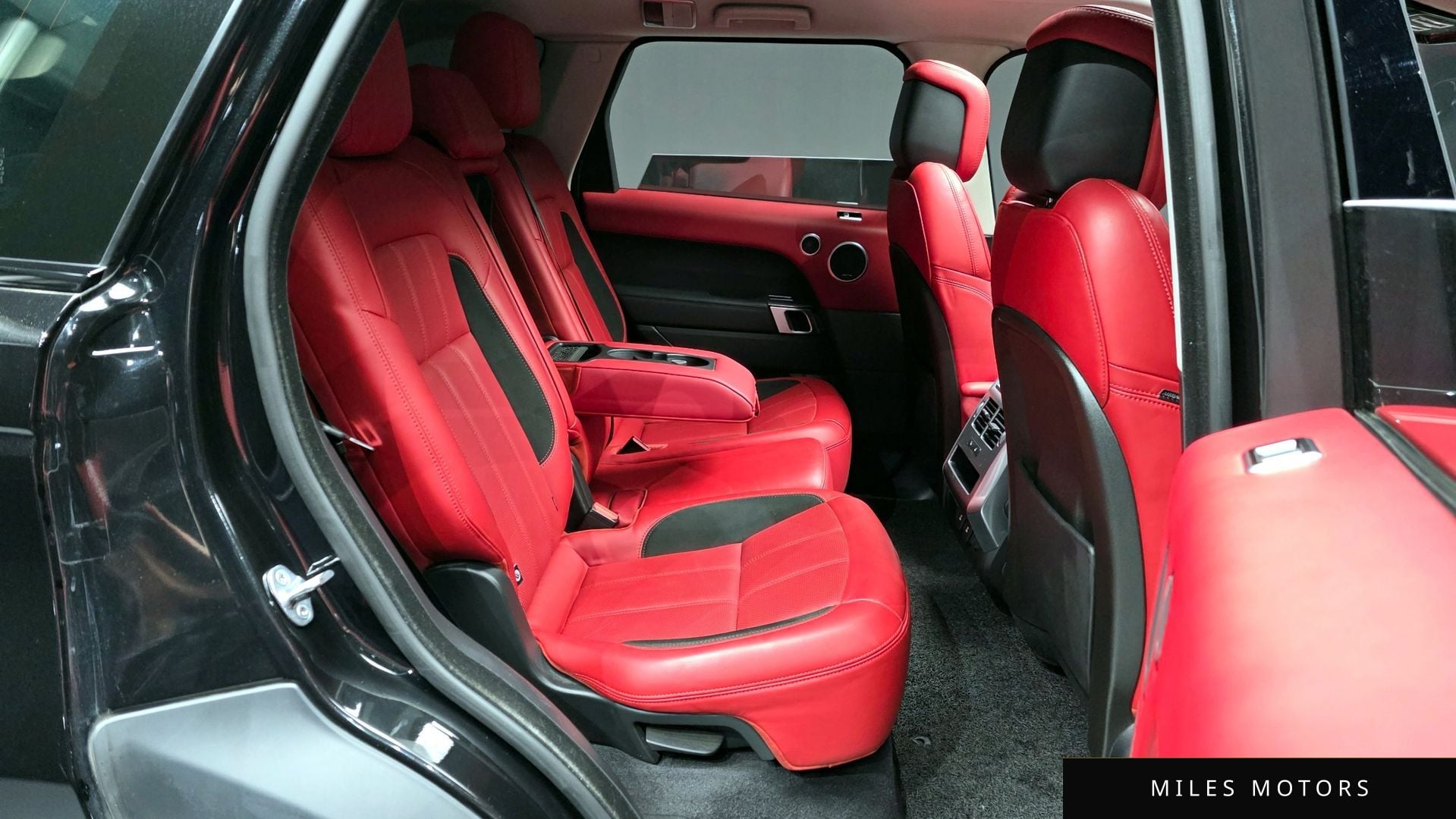 Land Rover Range Rover Sport 2020 — миниатюра 12