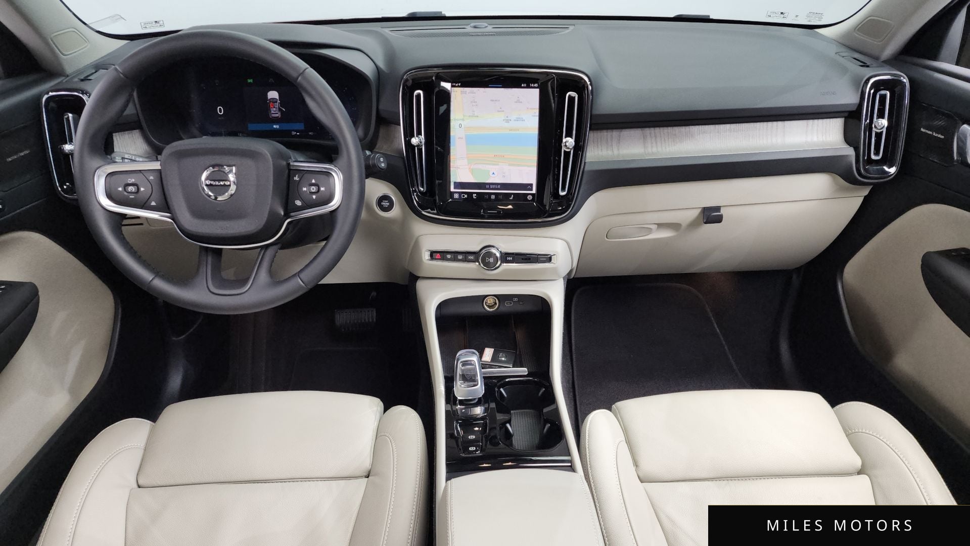 Volvo XC40 2023 — миниатюра 7