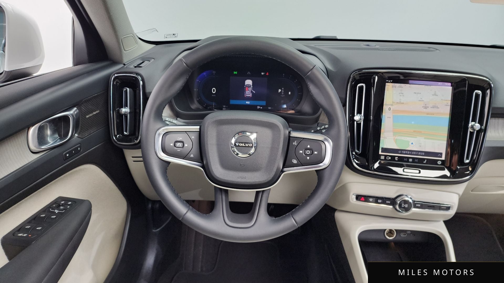 Volvo XC40 2023 — миниатюра 13