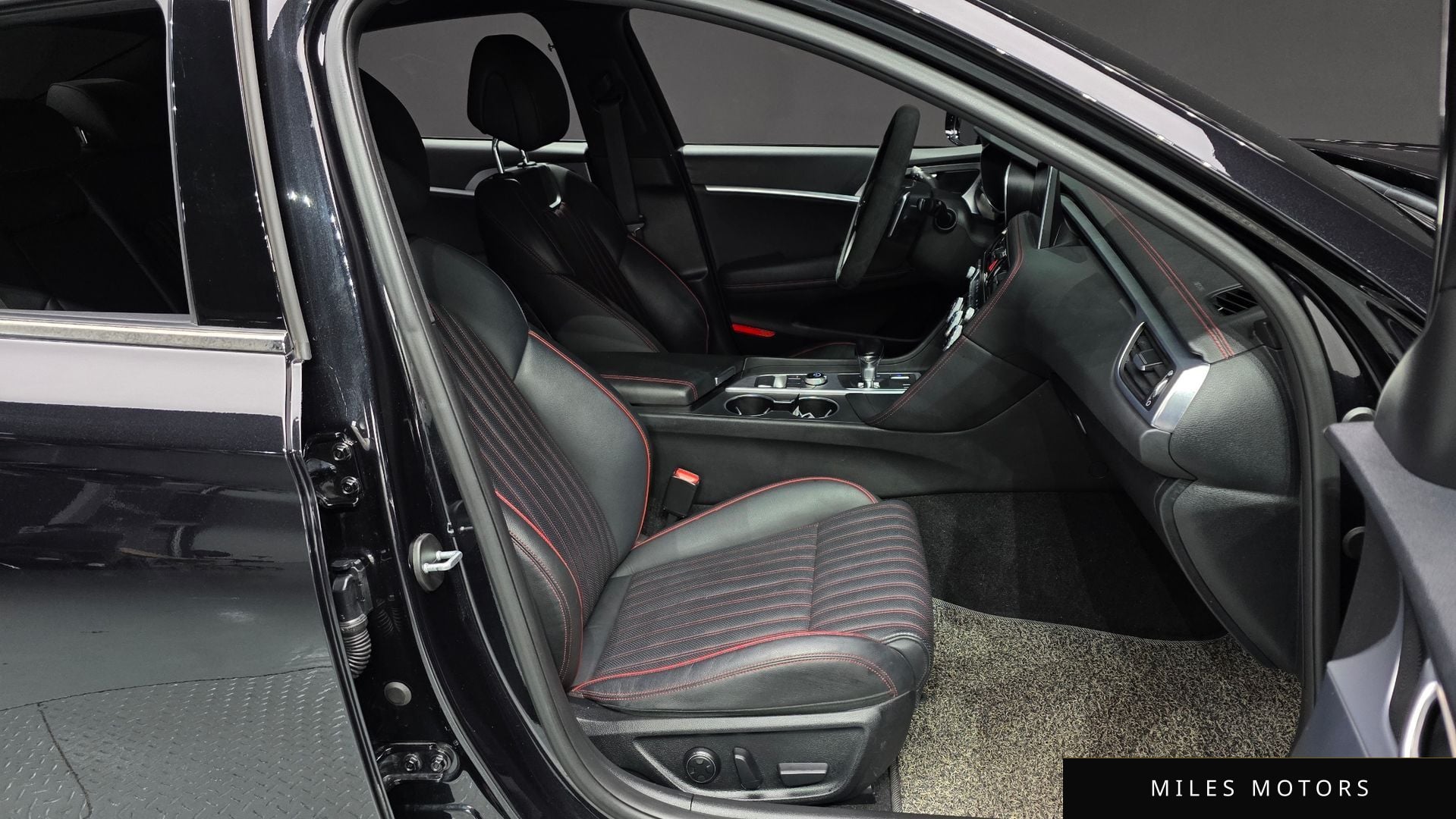 Genesis G70 2020 — миниатюра 10