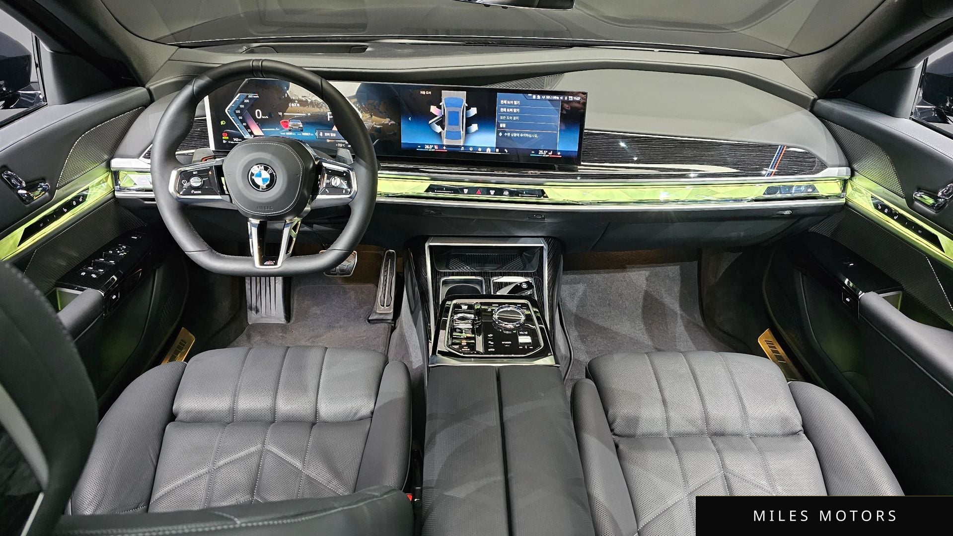 BMW 7 Series (G70) 2025 — миниатюра 7
