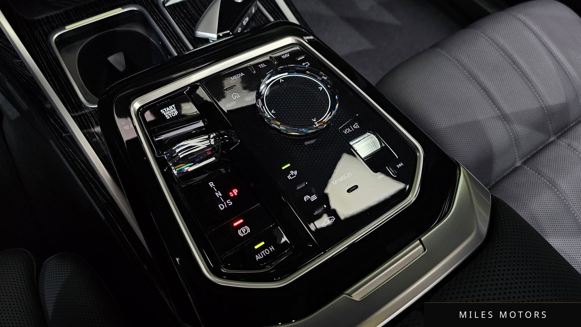 BMW 7 Series (G70) 2025 — миниатюра 9