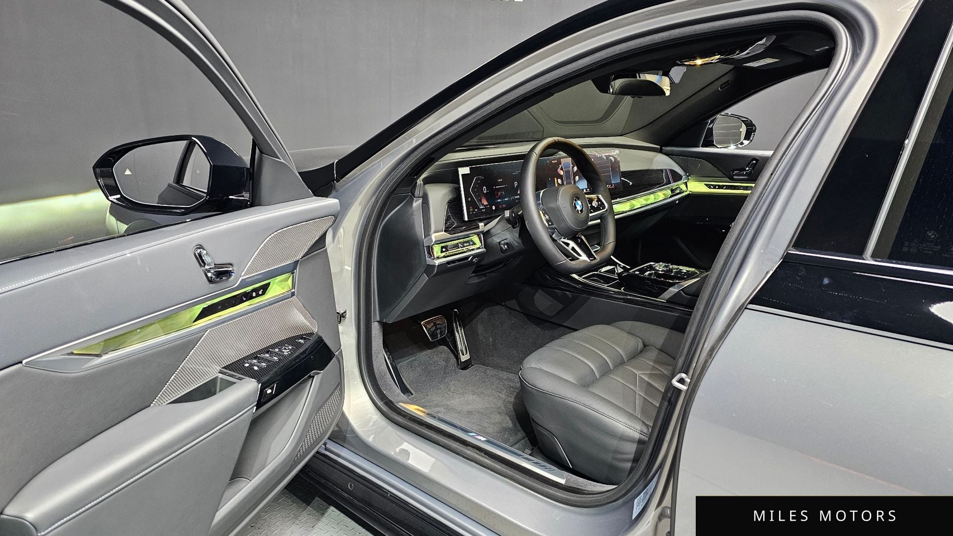 BMW 7 Series (G70) 2025 — миниатюра 11