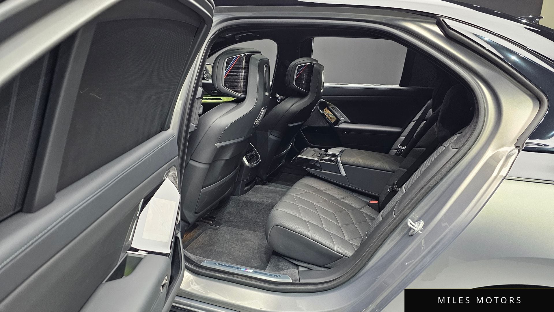 BMW 7 Series (G70) 2025 — миниатюра 12