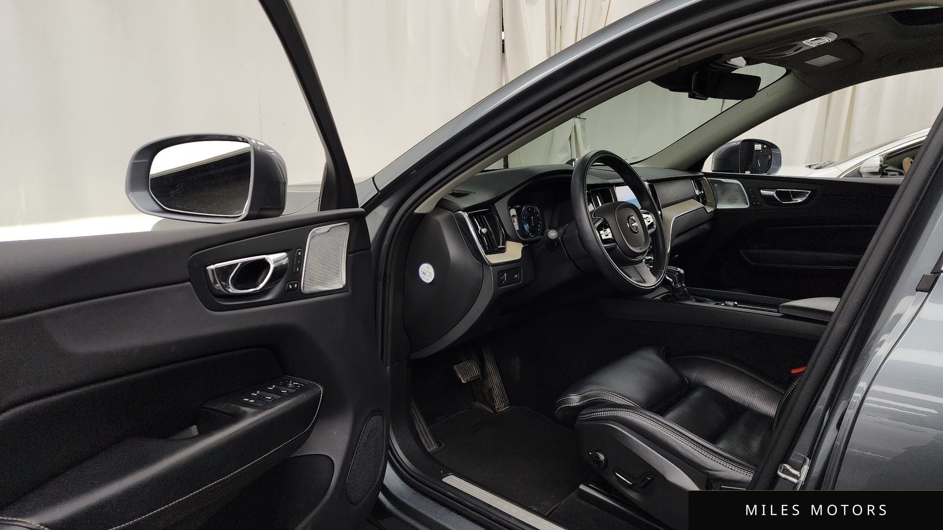 Volvo XC60 2018 — миниатюра 10
