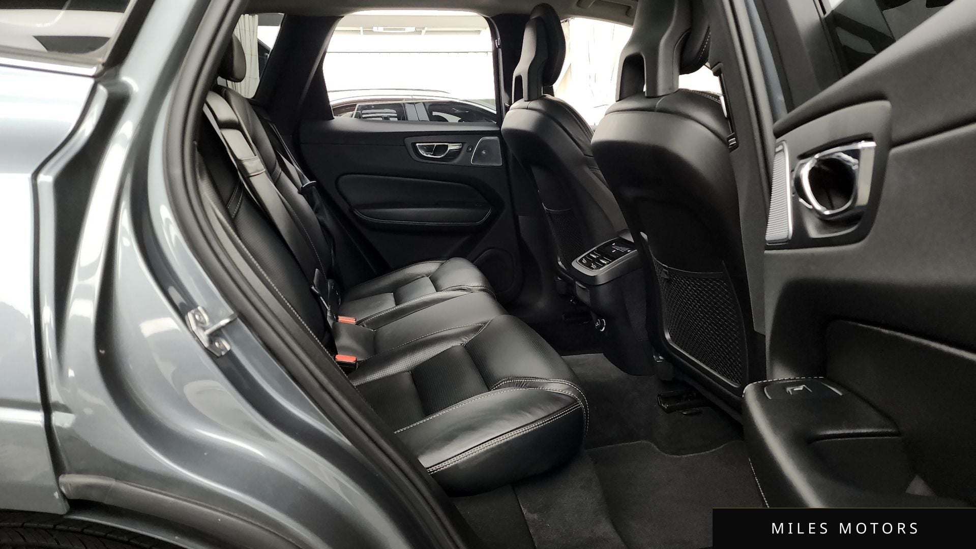 Volvo XC60 2018 — миниатюра 12