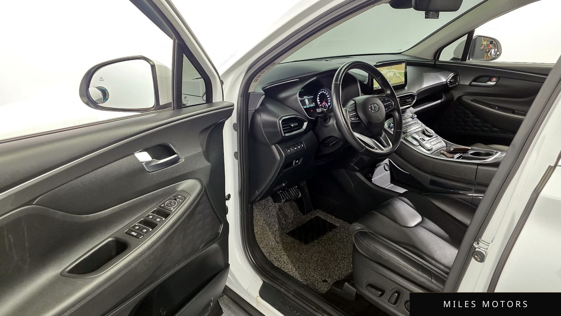 Hyundai Santafe 2022 — миниатюра 10