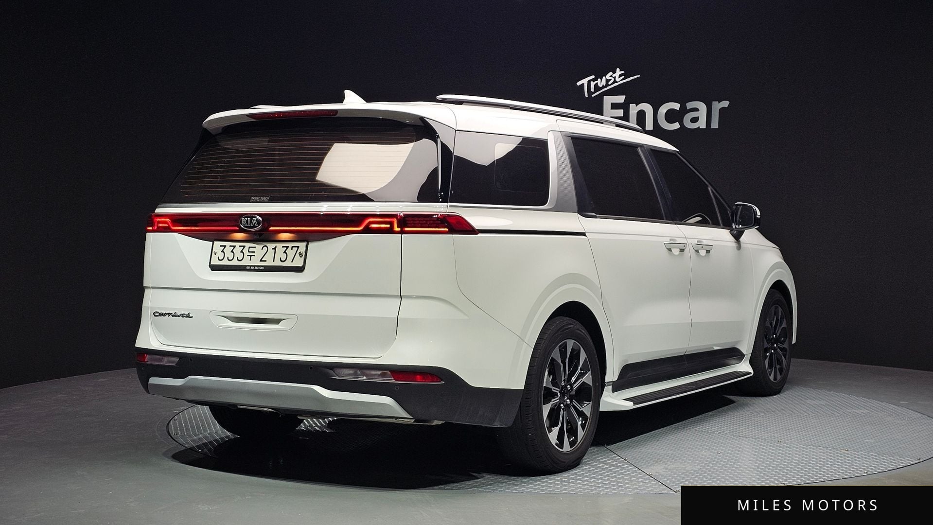 Kia Carnival 2021 — миниатюра 2
