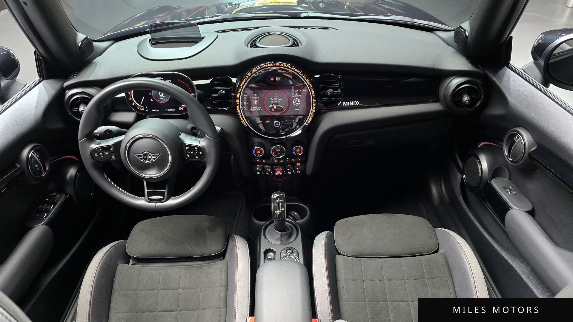 MINI Cooper Convertible 2023 — миниатюра 7