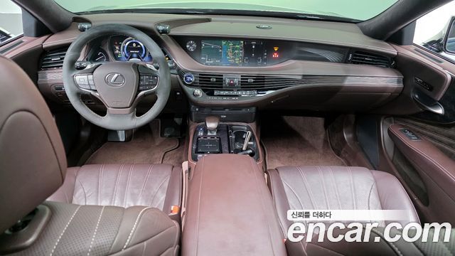 Лексус LS500h 2018 — миниатюра 7
