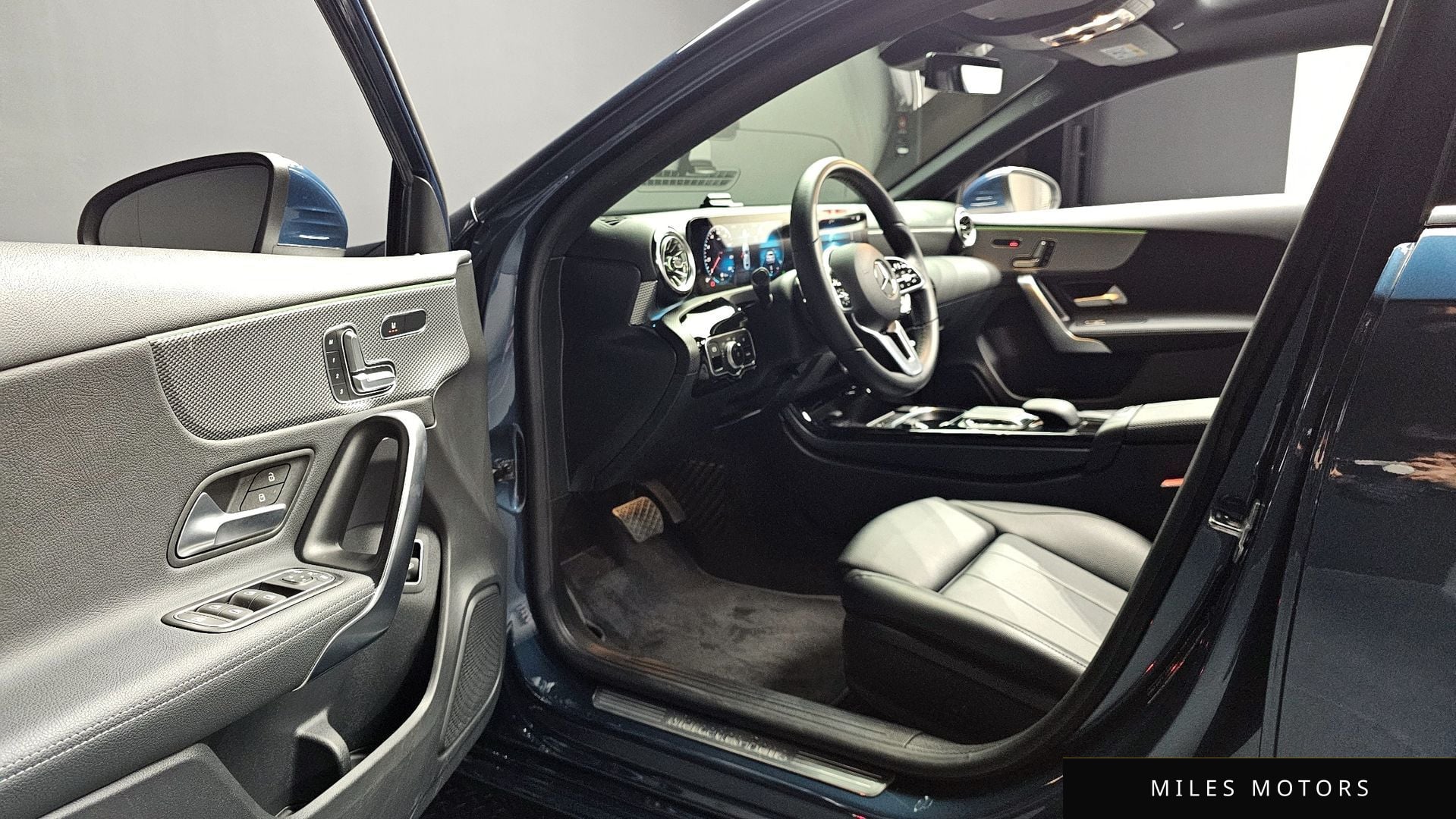 Mercedes-Benz A-클래스 W177 2022 — миниатюра 12