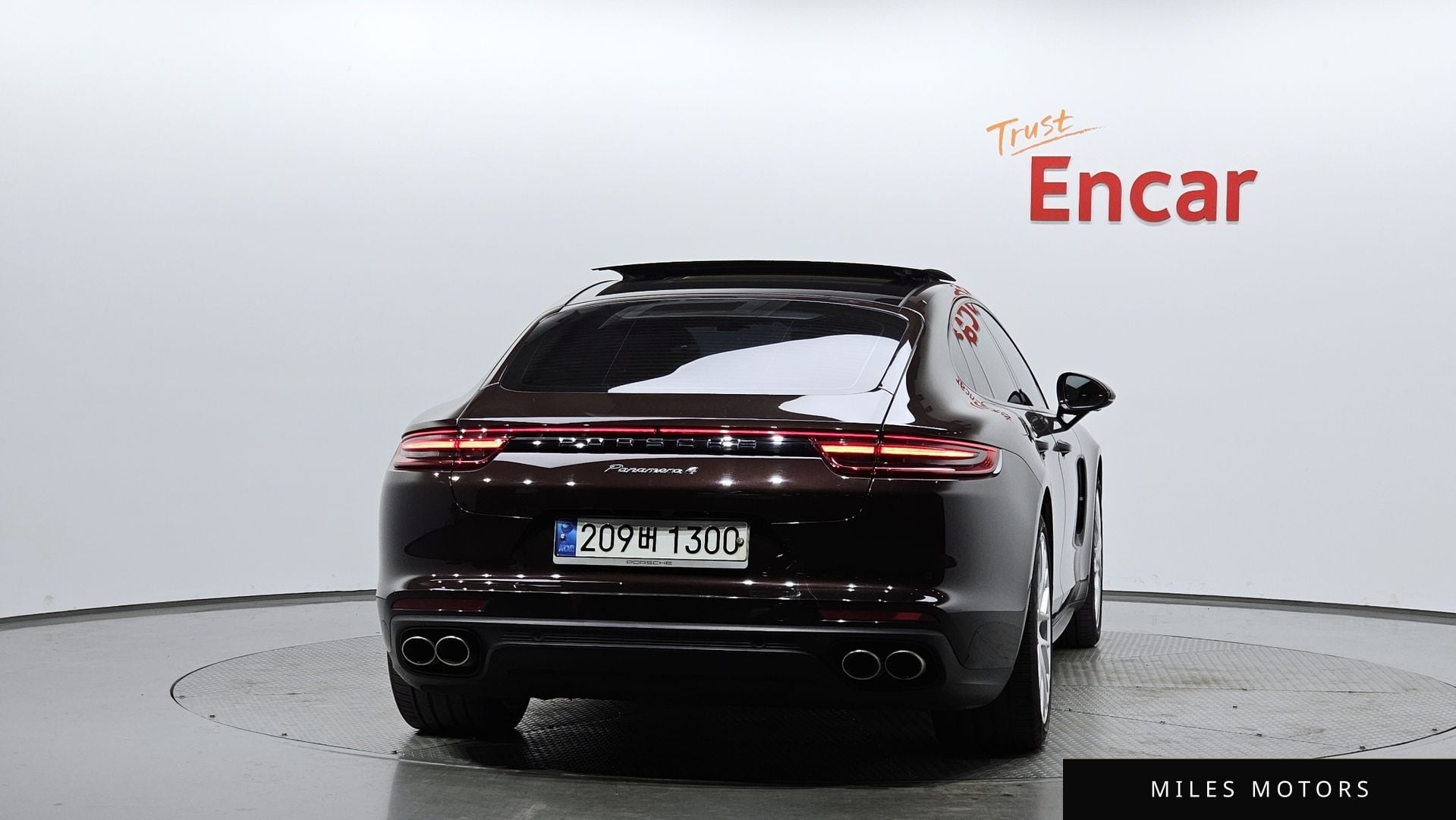 Porsche Panamera 2018 — миниатюра 3