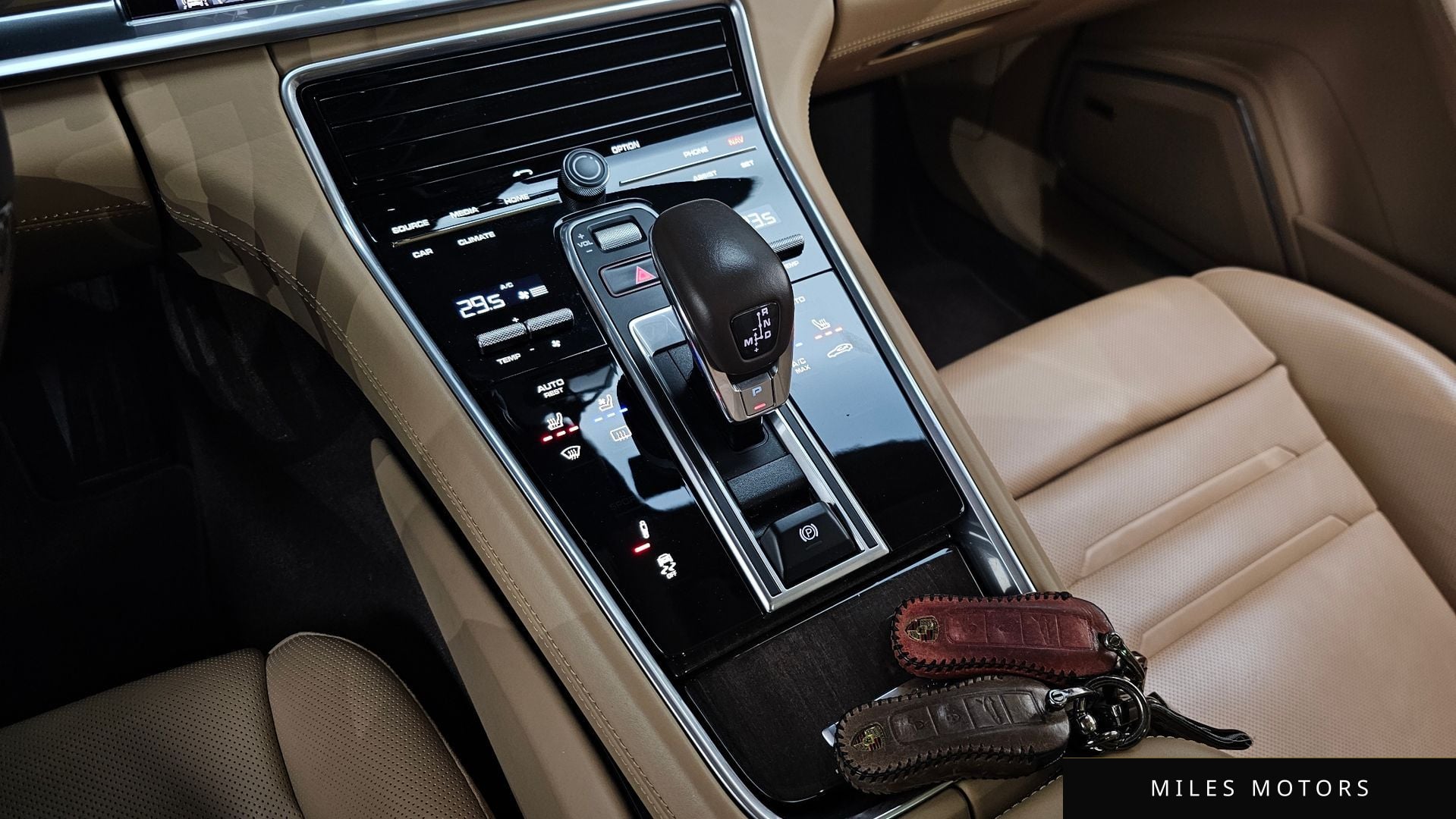 Porsche Panamera 2018 — миниатюра 8