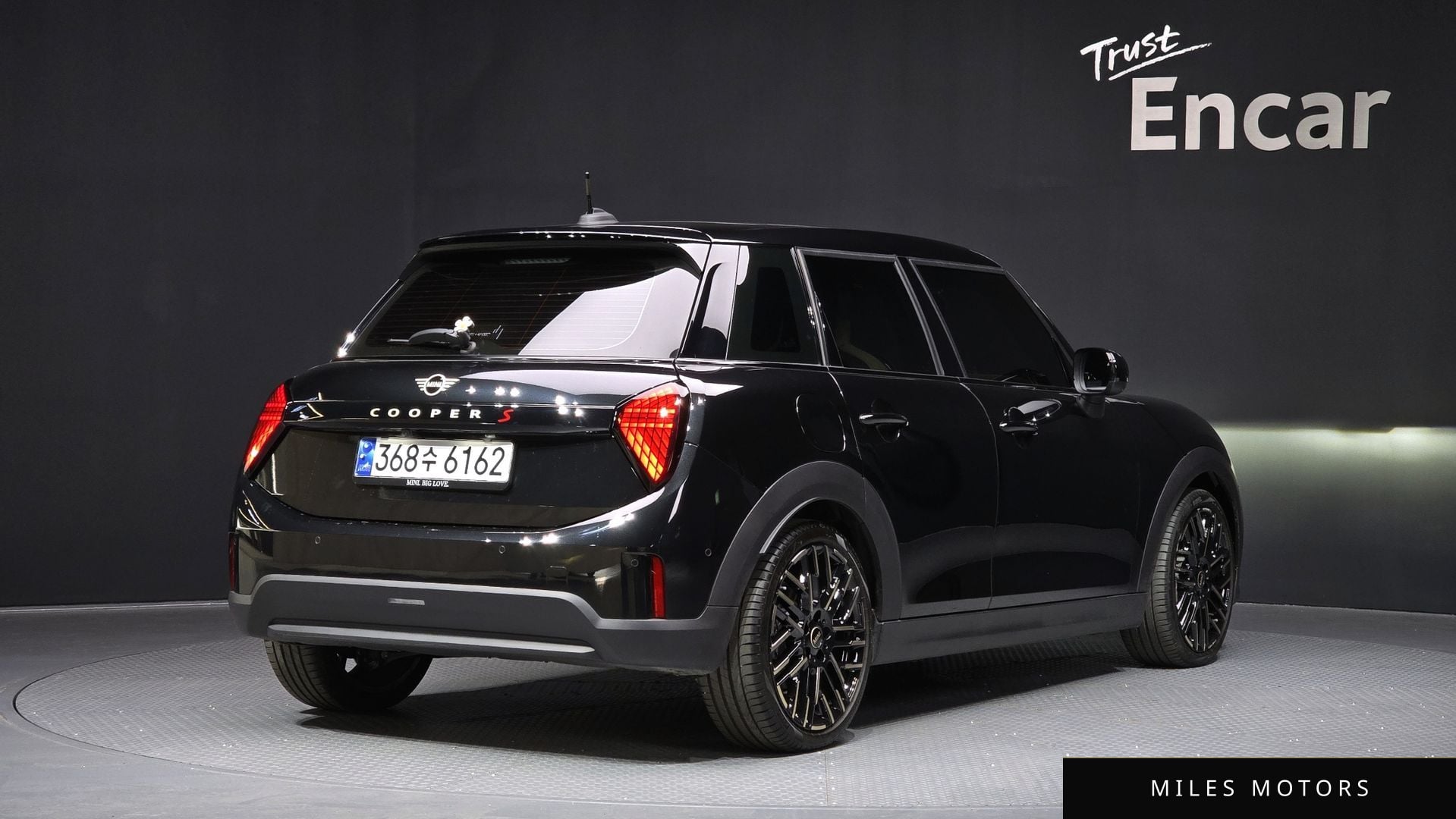 MINI Cooper S 2025 — миниатюра 2