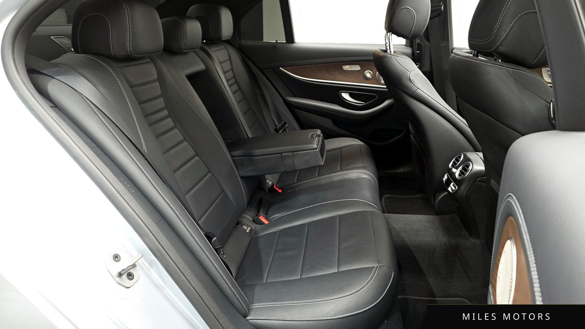 Mercedes-Benz E-클래스 W213 2021 — миниатюра 12
