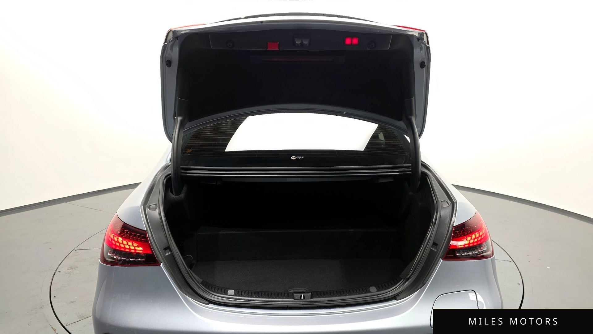 Mercedes-Benz E-클래스 W213 2021 — миниатюра 20