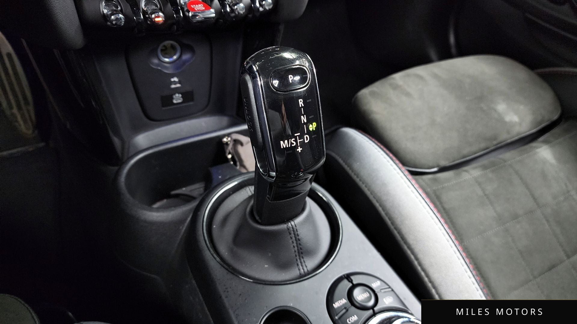 MINI Cooper S 2023 — миниатюра 9