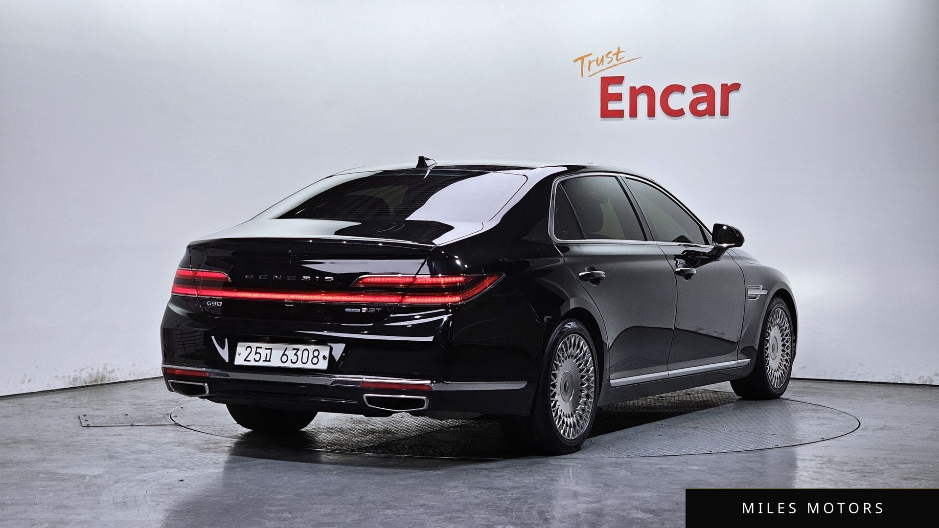 Genesis G90 2019 — миниатюра 2