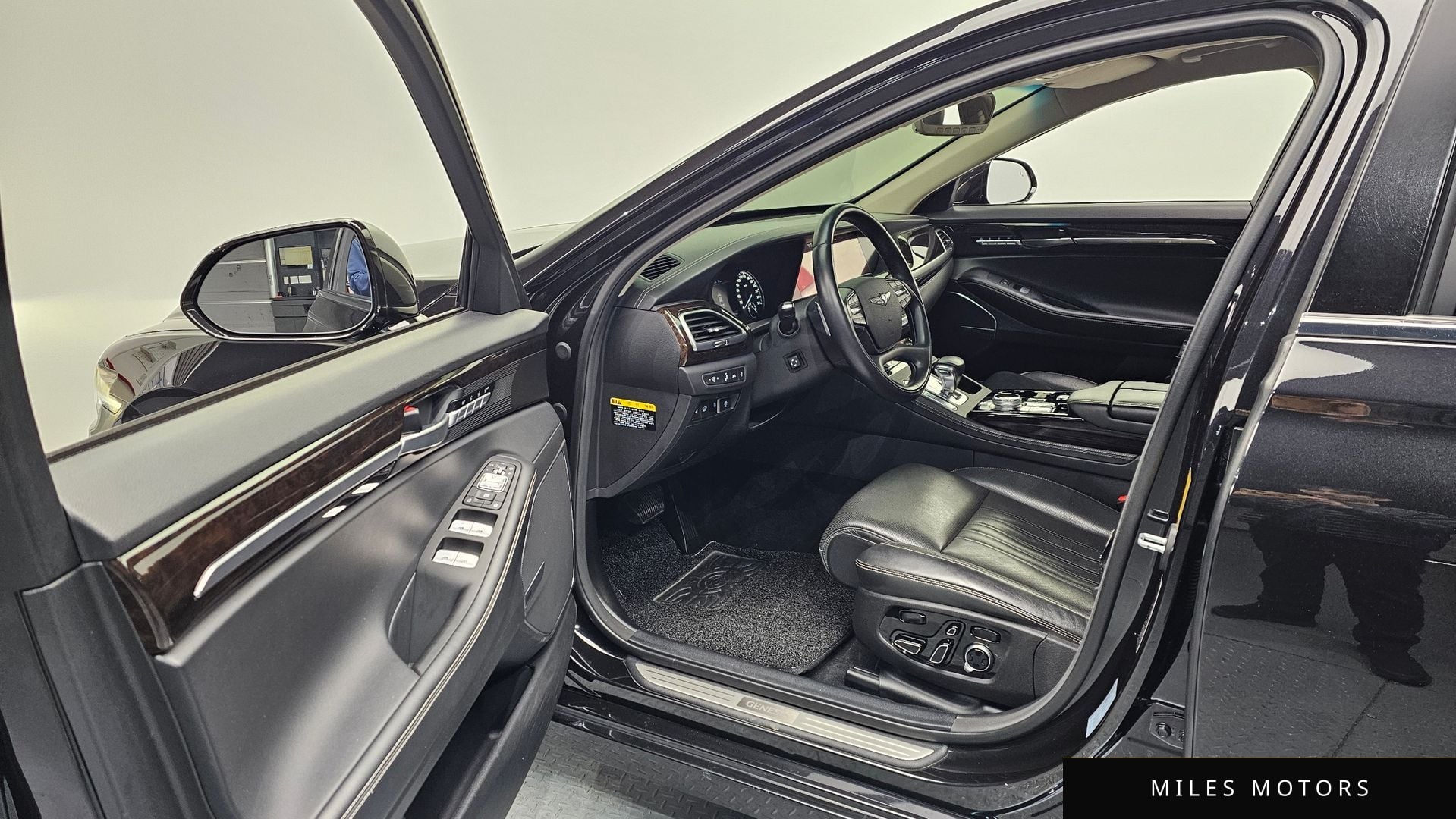 Genesis G90 2019 — миниатюра 10