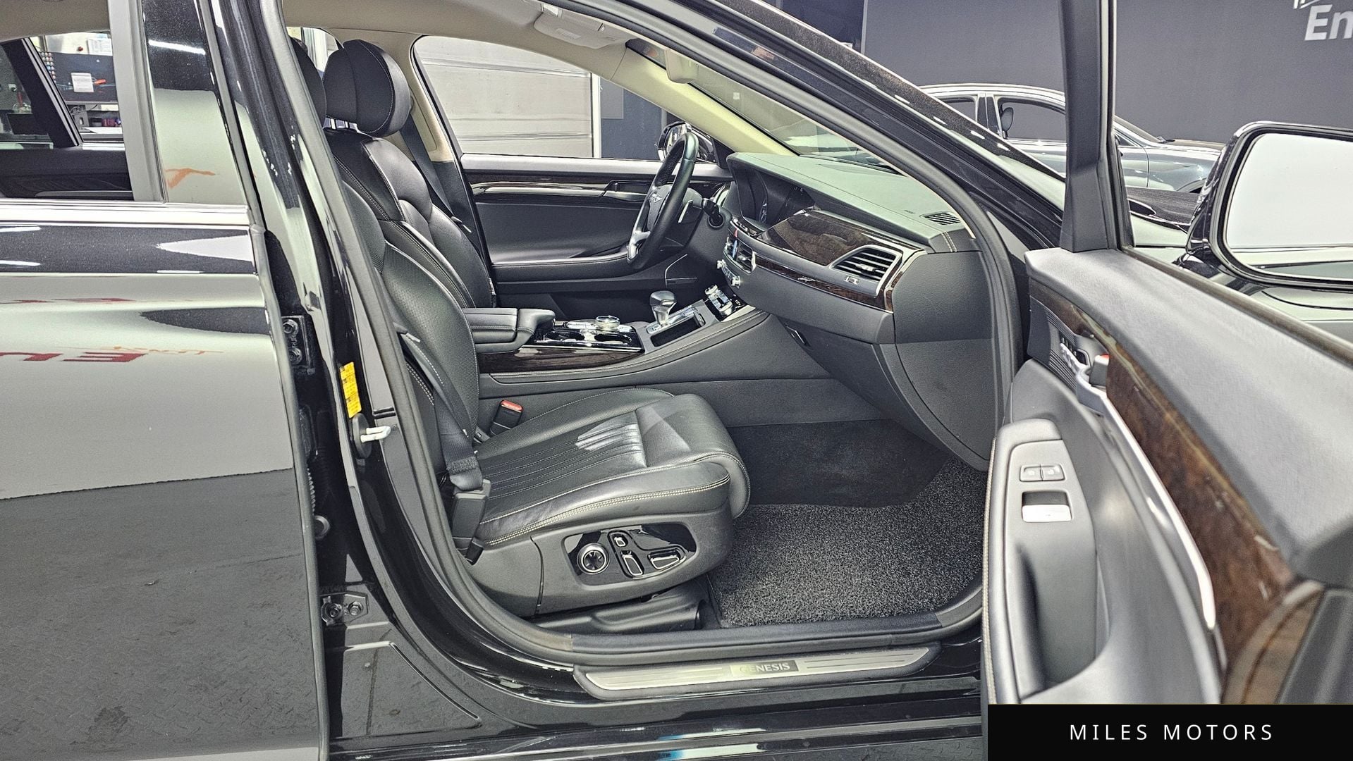 Genesis G90 2019 — миниатюра 11