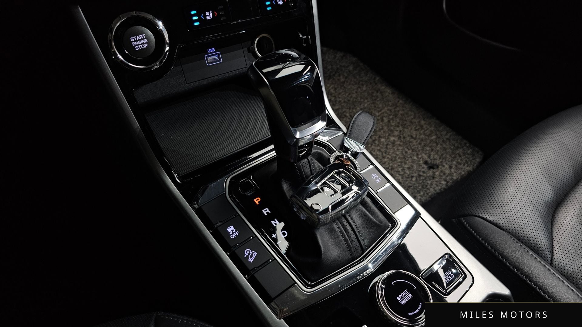 KG Mobility Beautiful Korando 2021 — миниатюра 8