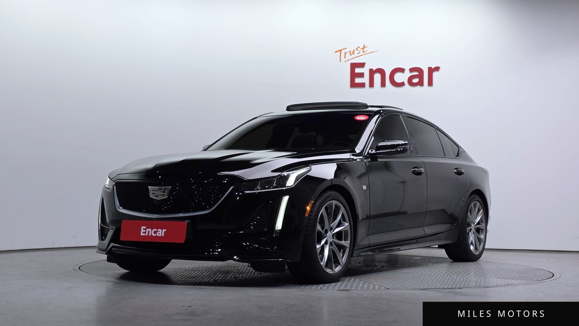 Cadillac CT5 2020 — фото 1 из 12