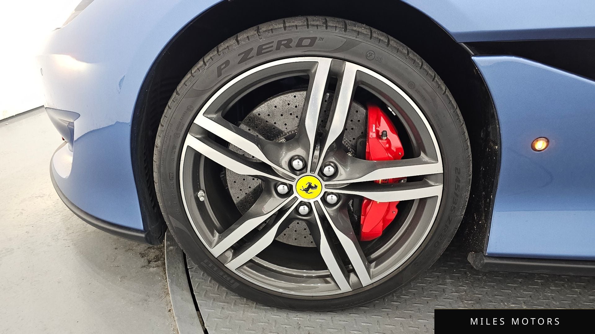 Ferrari 포르토피노 2019 — миниатюра 5