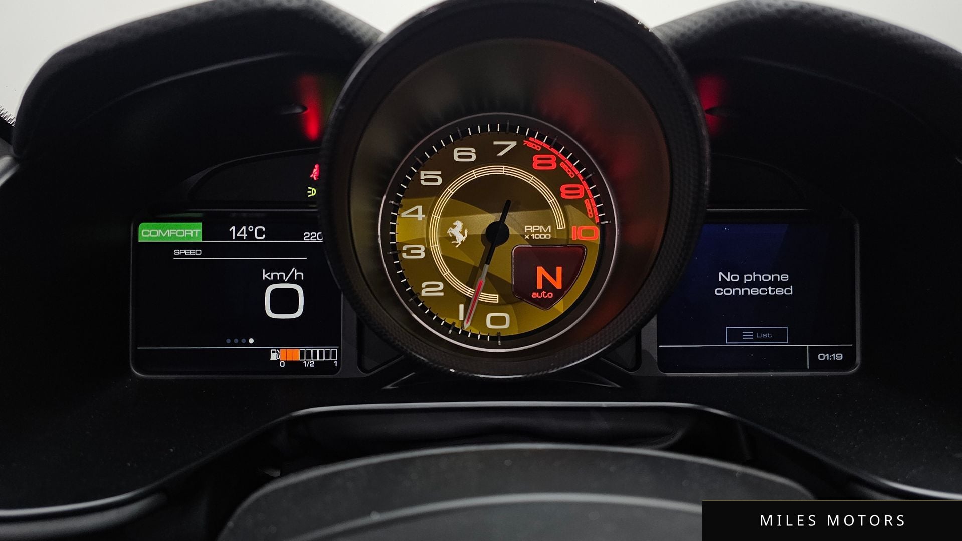 Ferrari 포르토피노 2019 — миниатюра 8