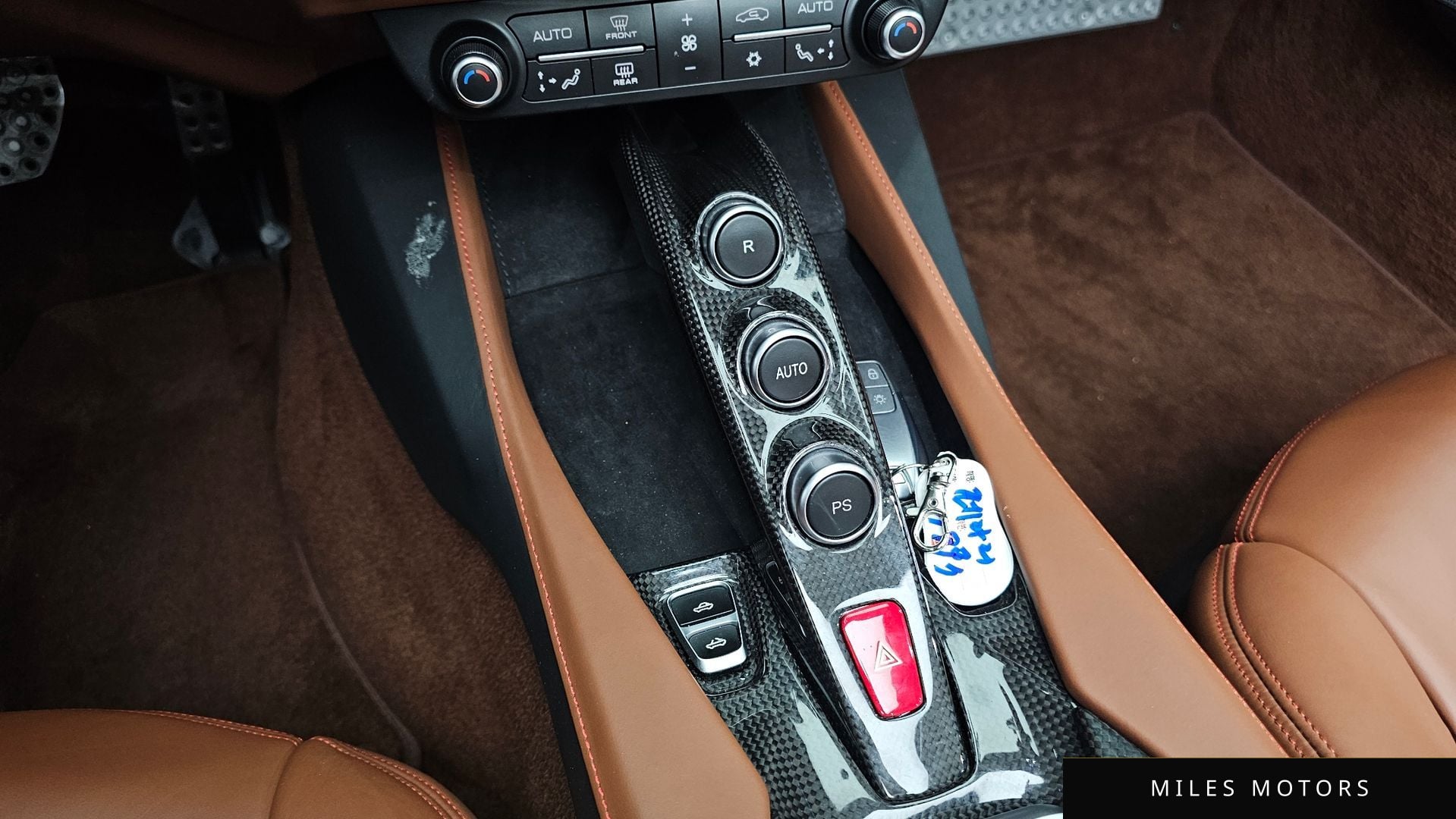 Ferrari 포르토피노 2019 — миниатюра 9