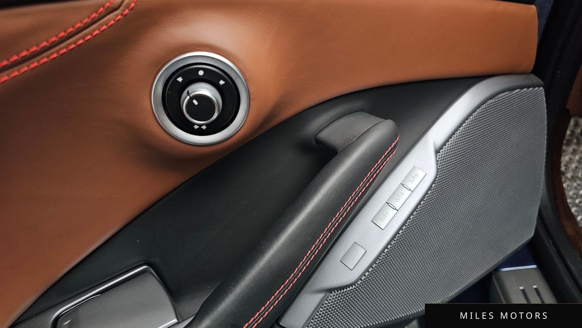 Ferrari 포르토피노 2019 — миниатюра 18