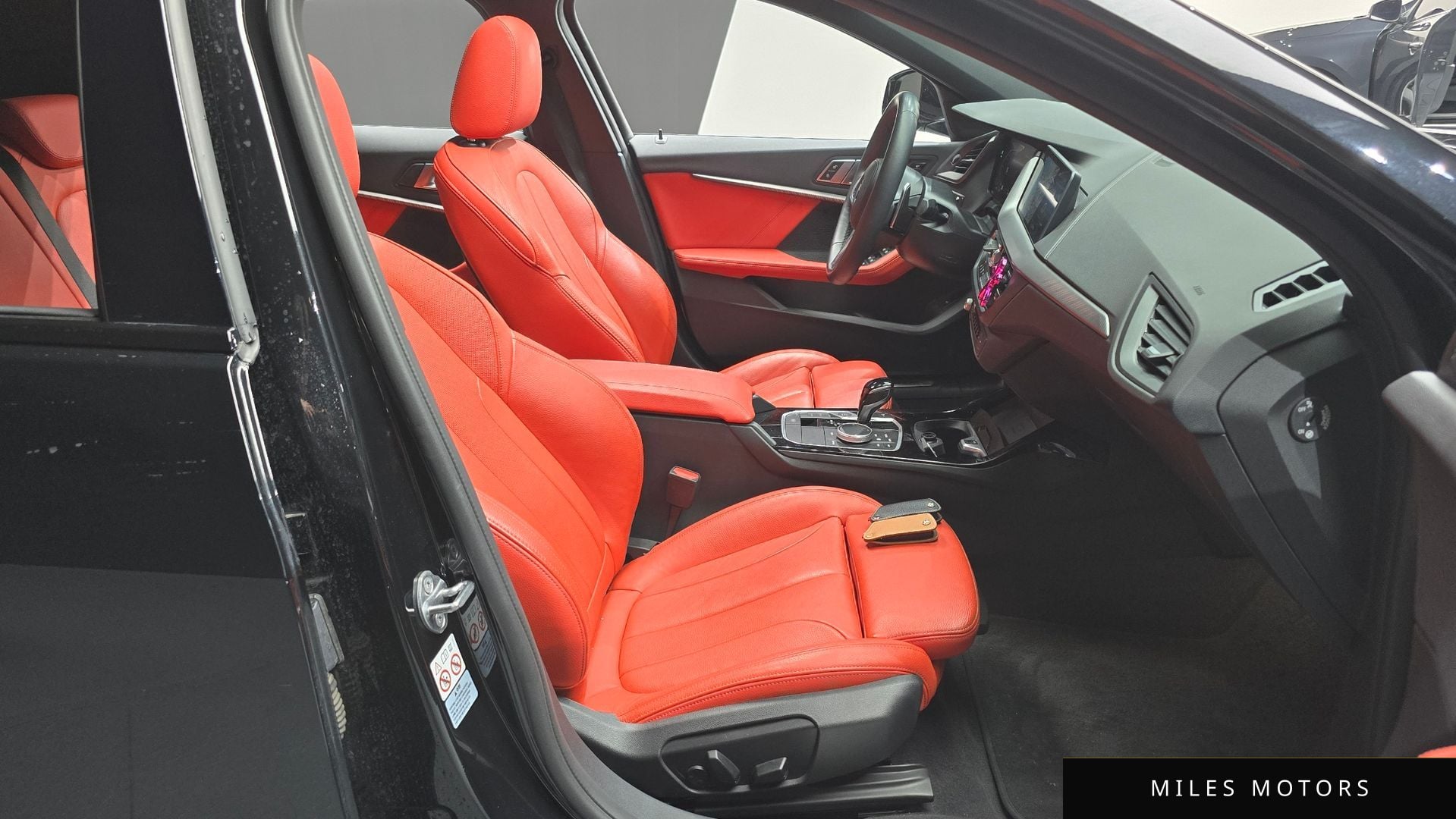 BMW 1 Series (F40) 2022 — миниатюра 10