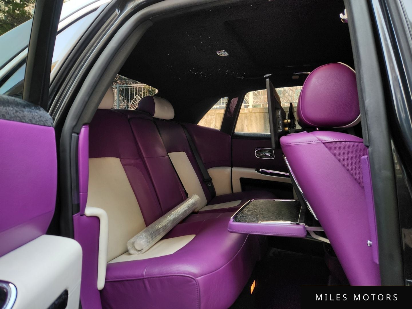 Rolls-Royce 고스트 2013 — миниатюра 19