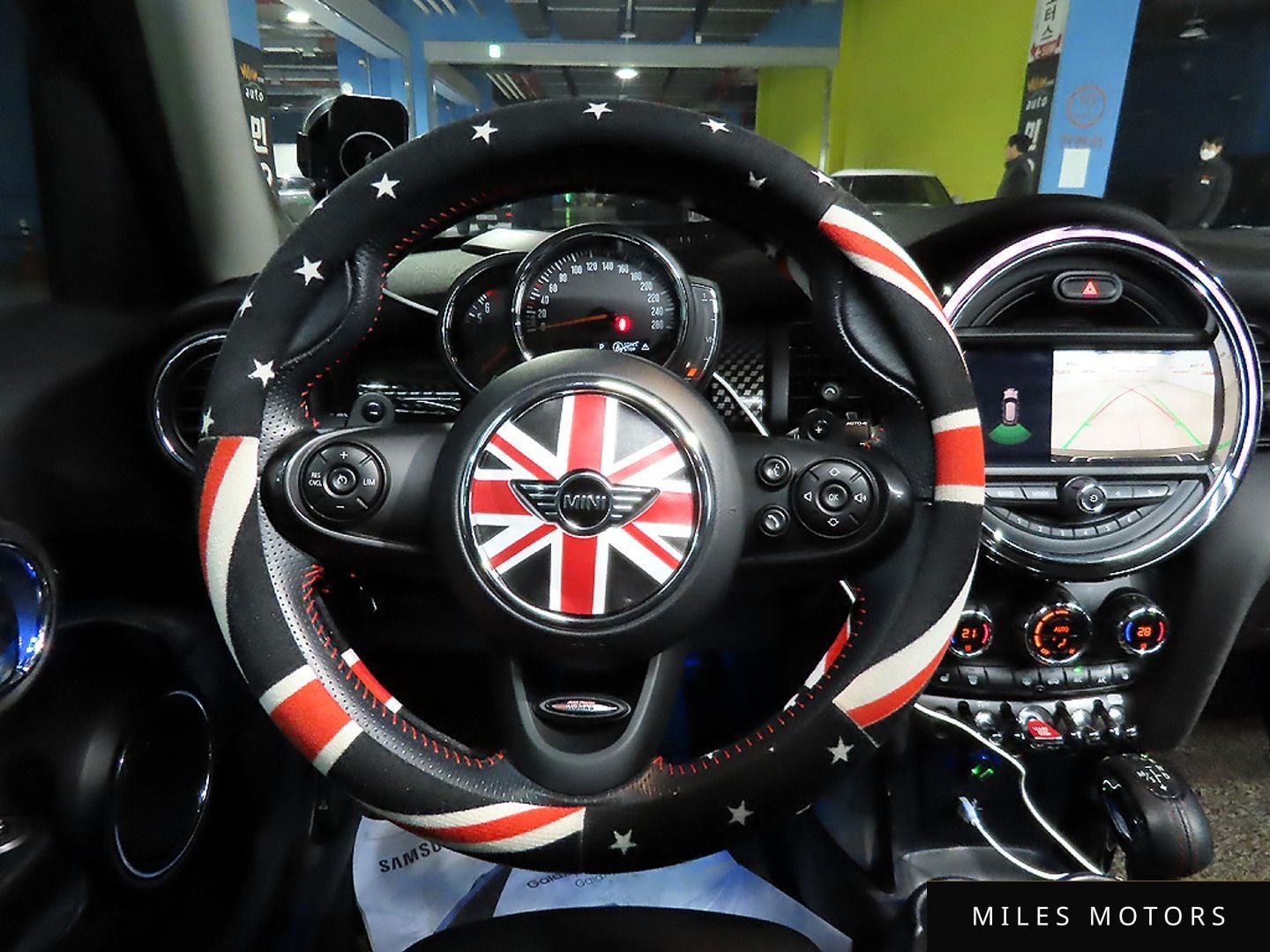MINI Cooper S 2019 — миниатюра 12