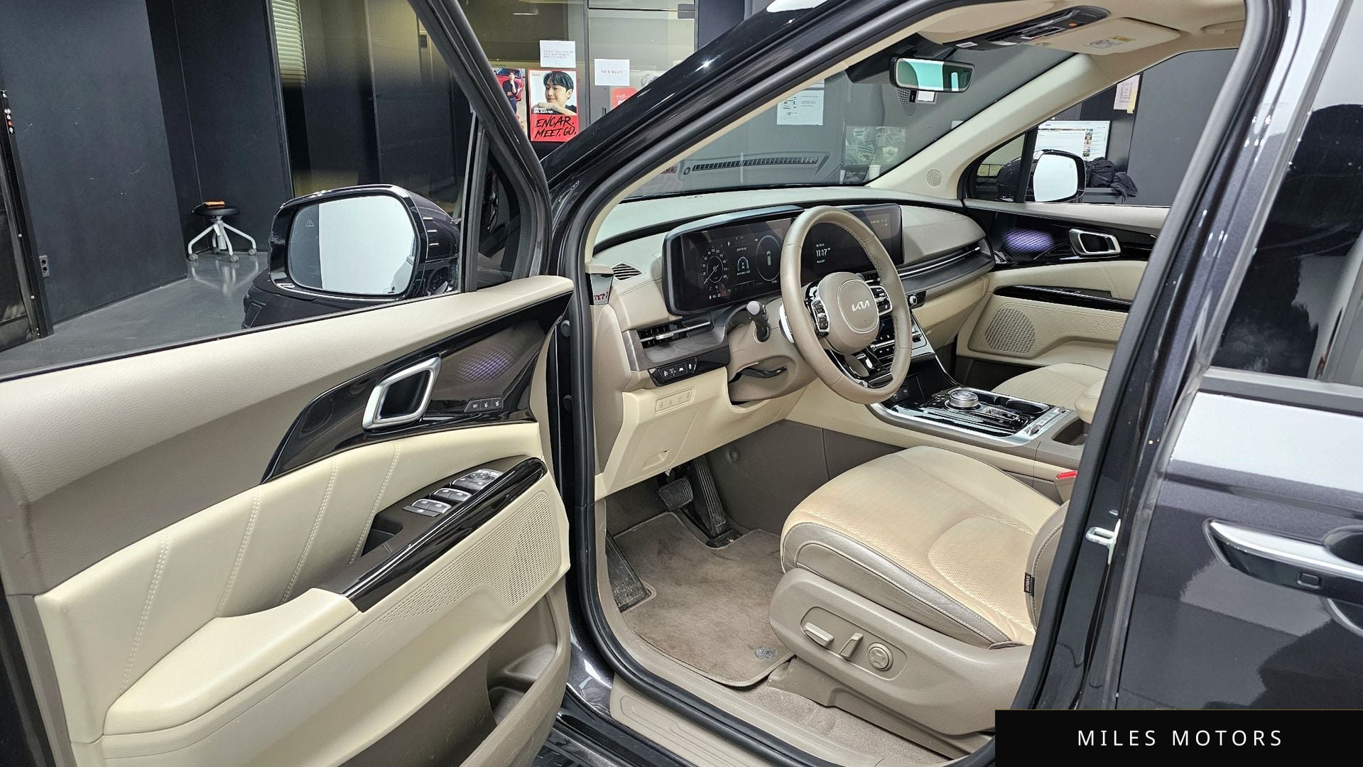 Kia Carnival 2023 — миниатюра 9