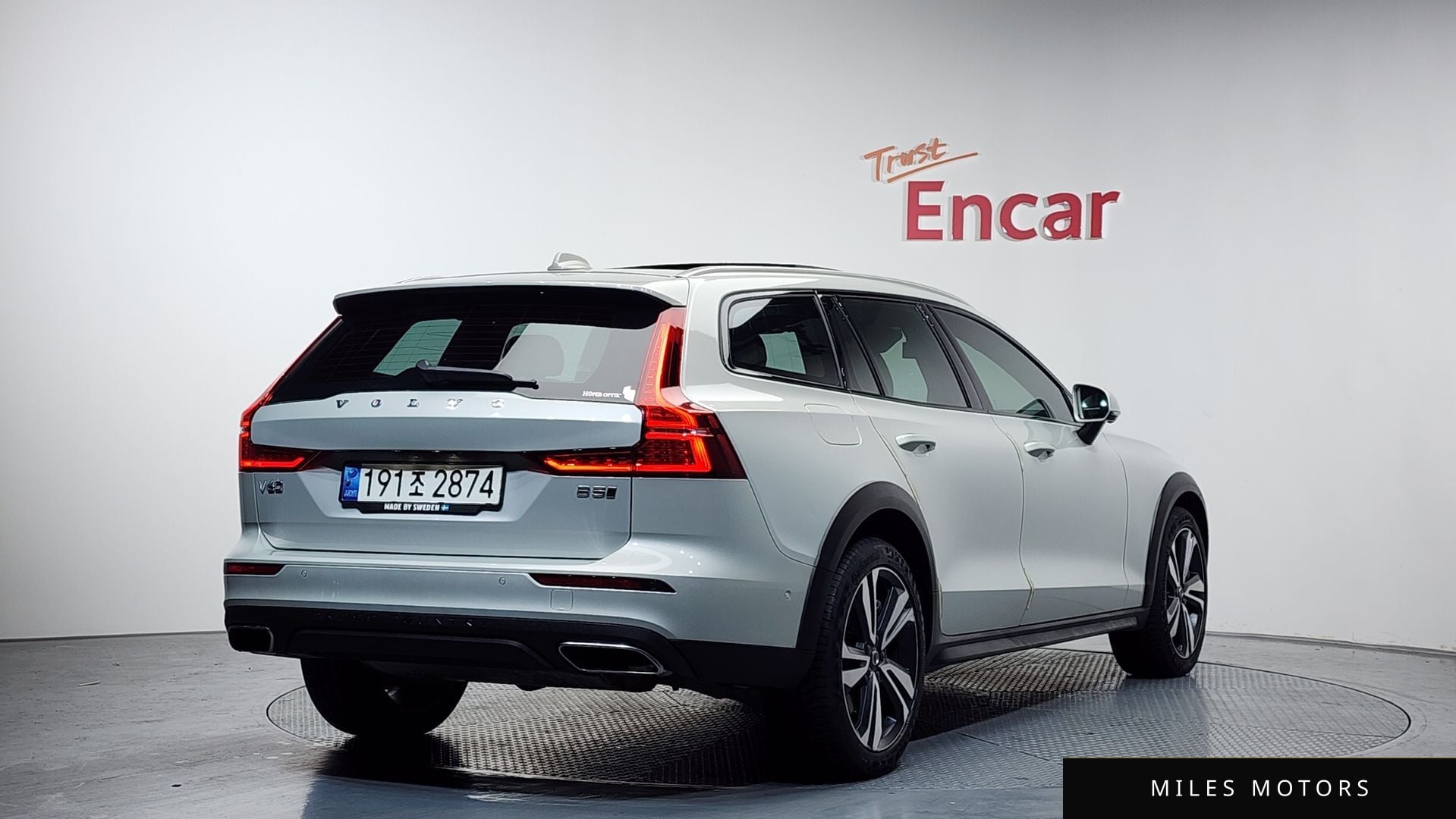 Volvo V60 2021 — миниатюра 2