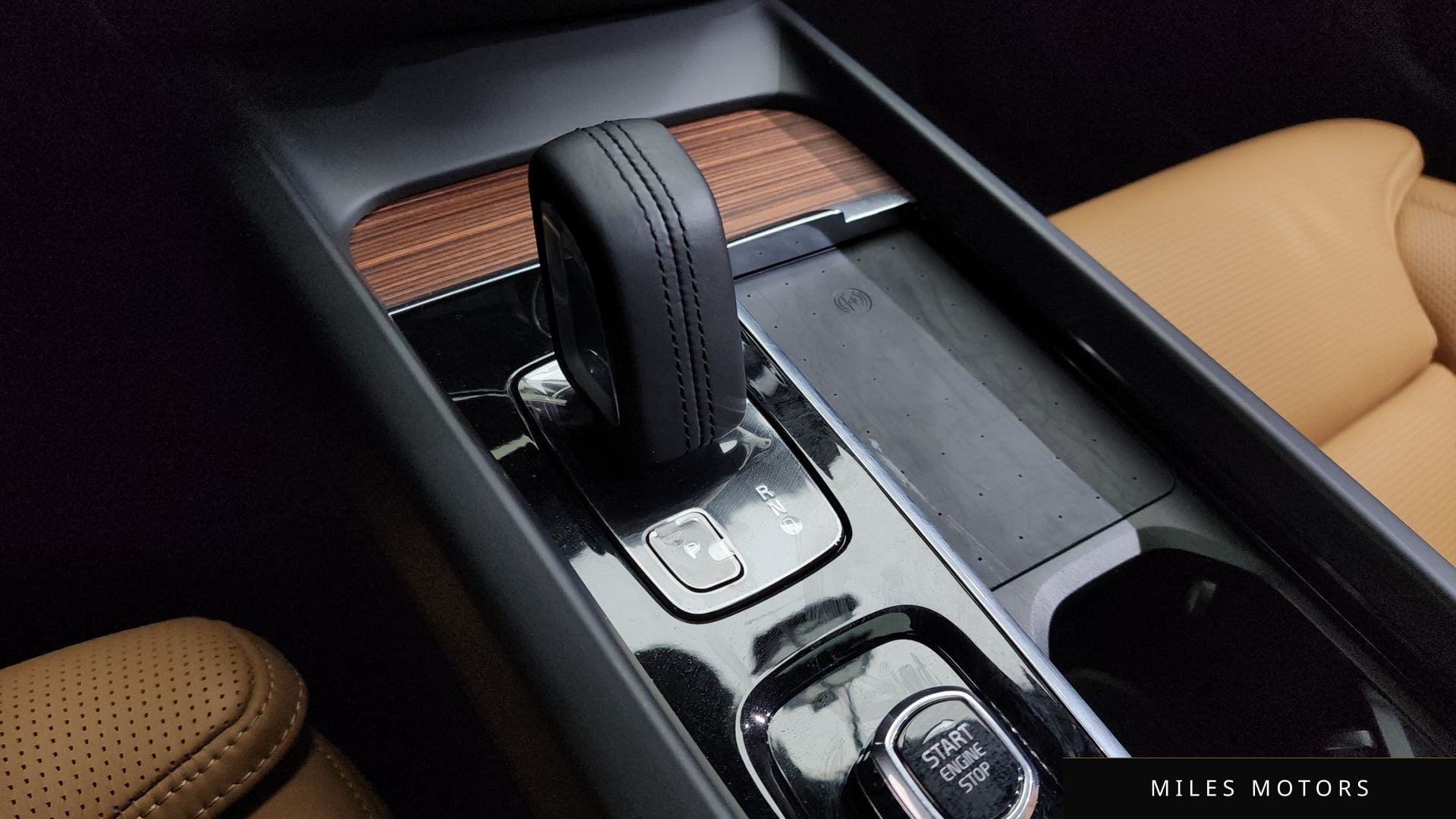 Volvo V60 2021 — миниатюра 9