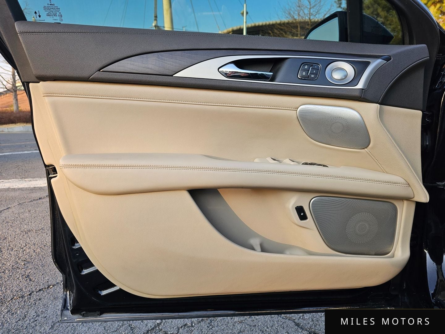 Lincoln MKZ 2020 — миниатюра 15