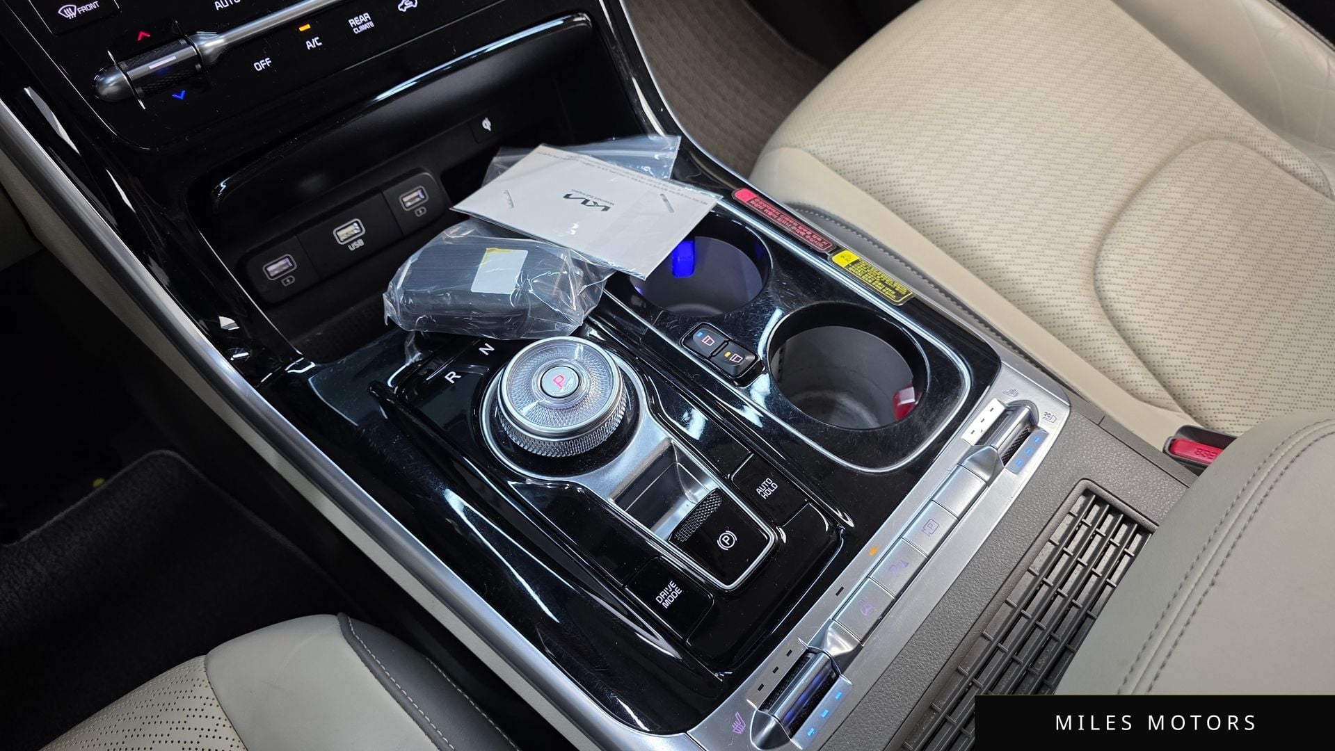 Kia Carnival 2023 — миниатюра 9