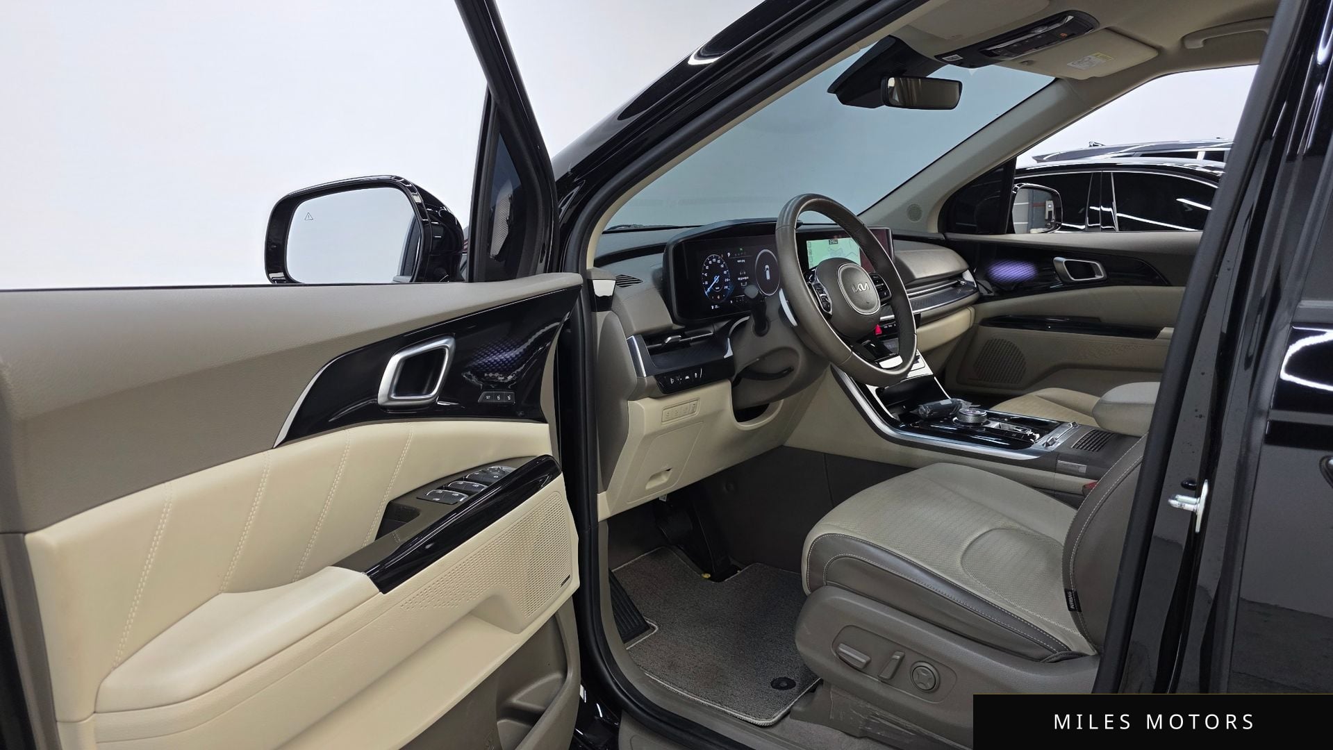 Kia Carnival 2023 — миниатюра 10