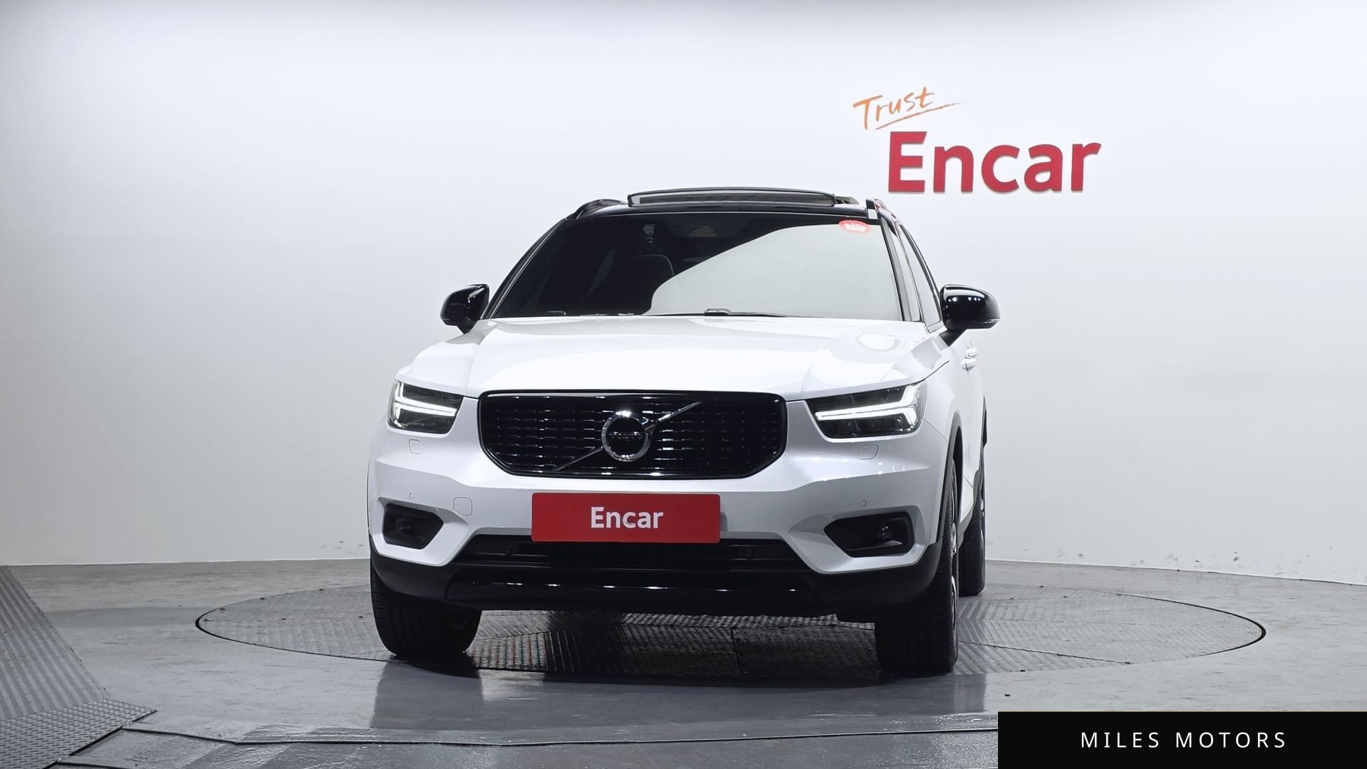 Volvo XC40 2021 — миниатюра 3