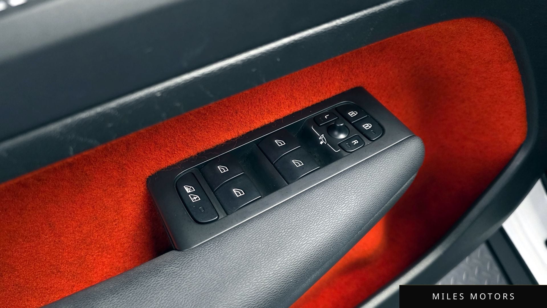 Volvo XC40 2021 — миниатюра 18